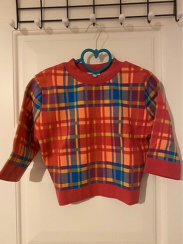 Orjinal twist marka crop tarzı kazak