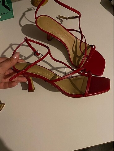 H&M H&M topuklu sandalet