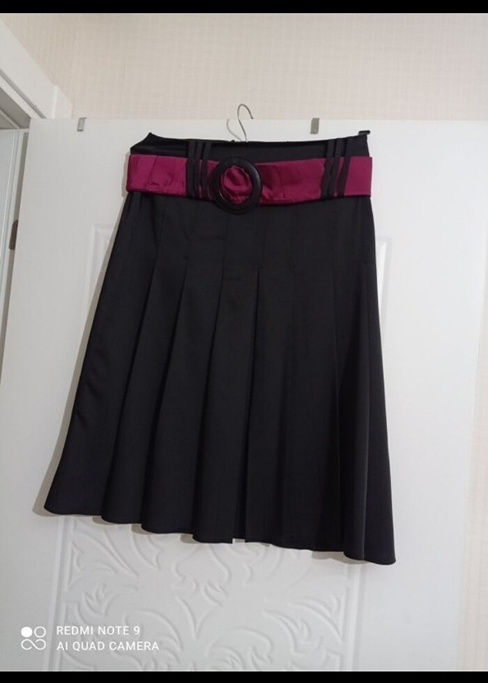 Saten siyah kemerli etek - Görsel 3