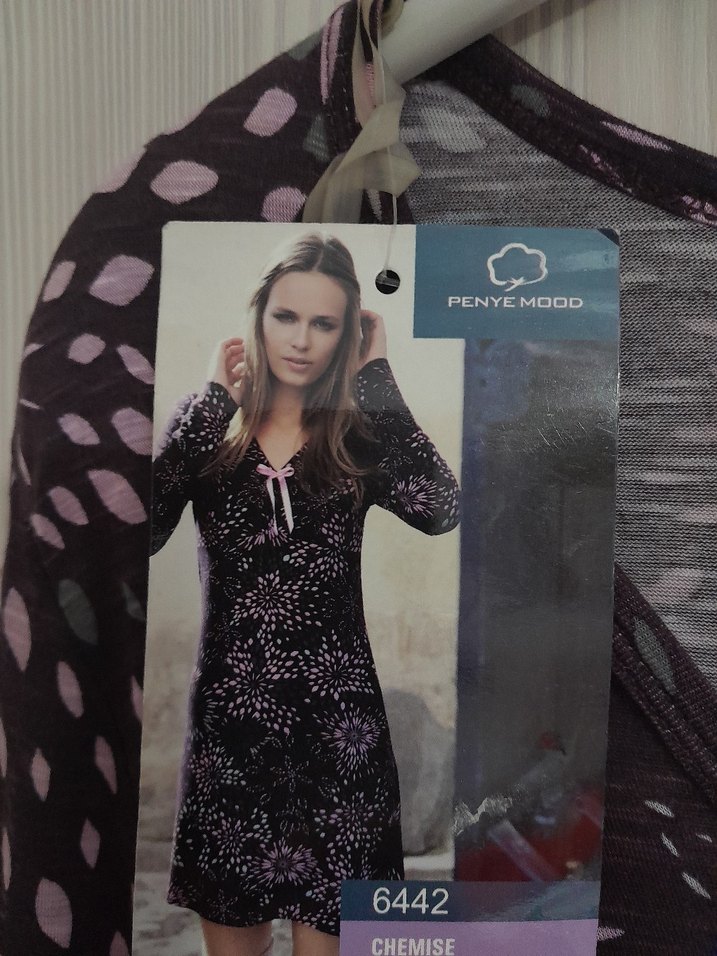 Uzun Kollu V Yaka Gecelik - Görsel 2