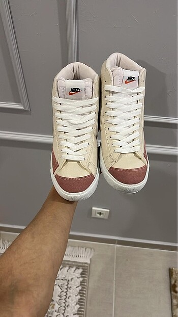 37 Beden beyaz Renk Nike blazer