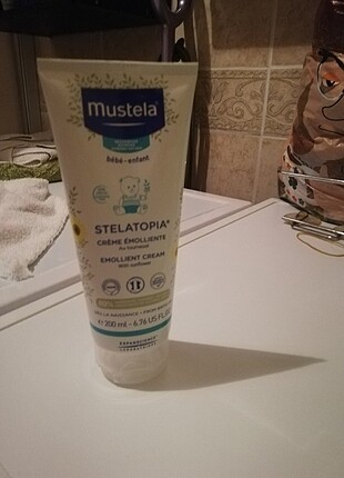 Mustela nemlendirici krem 