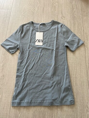 Zara detaylı tshirt