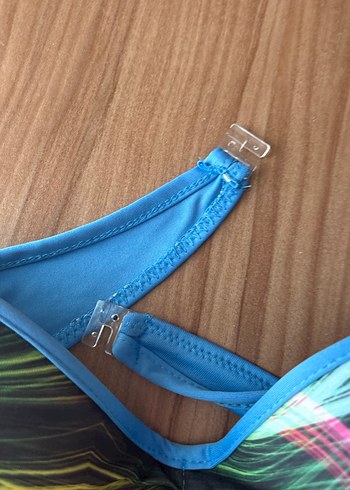 Renkli Bağcıklı Kadın Bikini Üstü - Görsel 2