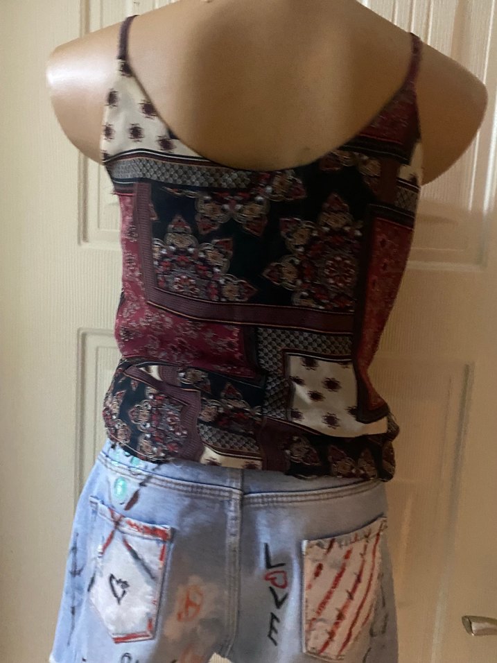 Düğmeli Bohem Bordo Kolsuz Mini Bluz - Görsel 2