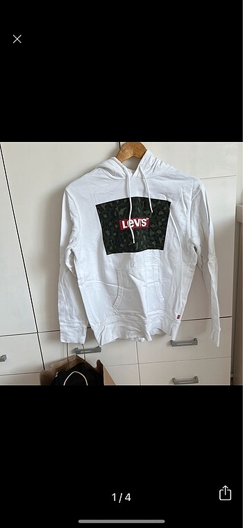Levis sweatshirt