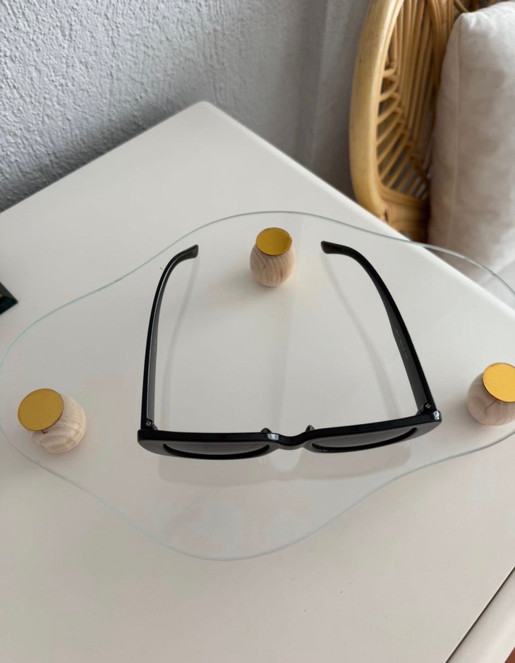 Kadın Siyah Minimalist Dikdörtgen Güneş Gözlüğü - Görsel 2