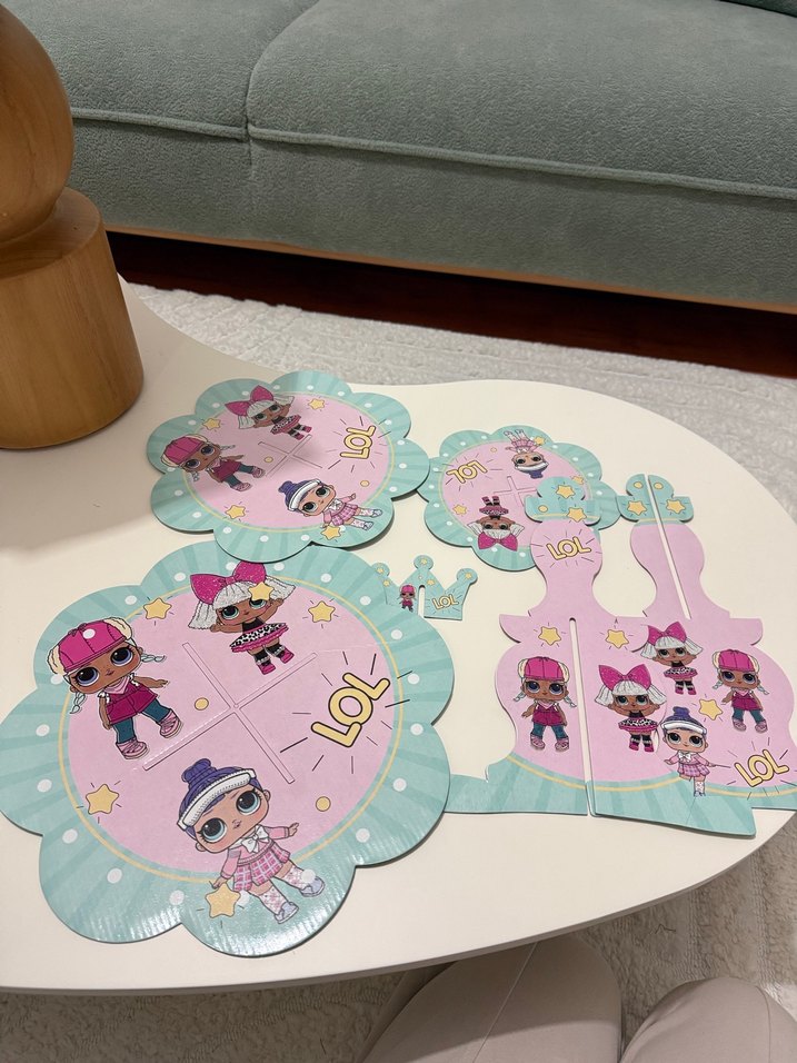 Pastel Renkli LOL Parti Süsleri - Görsel 2