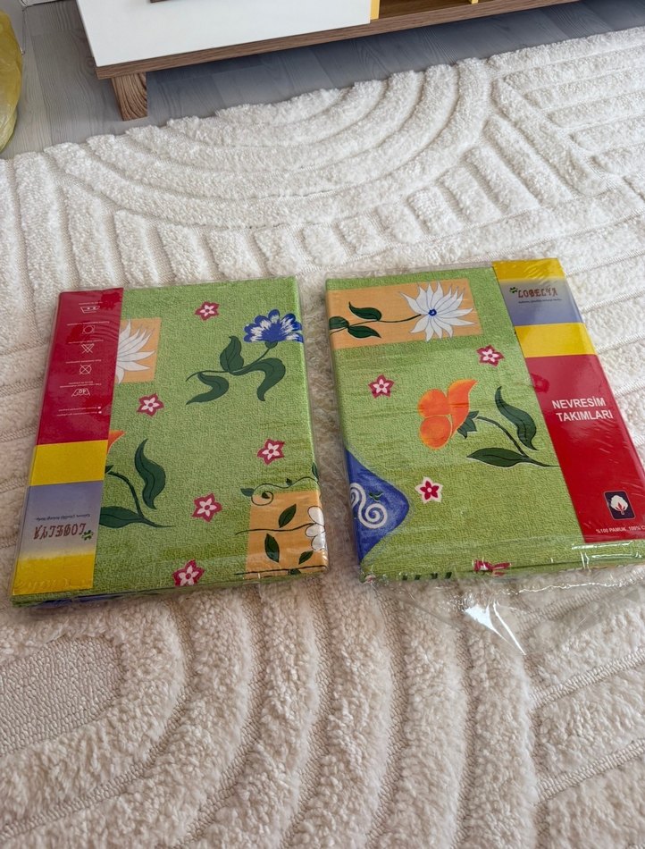 Çiçek Desenli Çok Renkli Pamuk Nevresim Takımı - Görsel 2