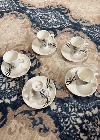 Beyaz ve gri desenli 5'li kahve fincanı seti - Görsel 3