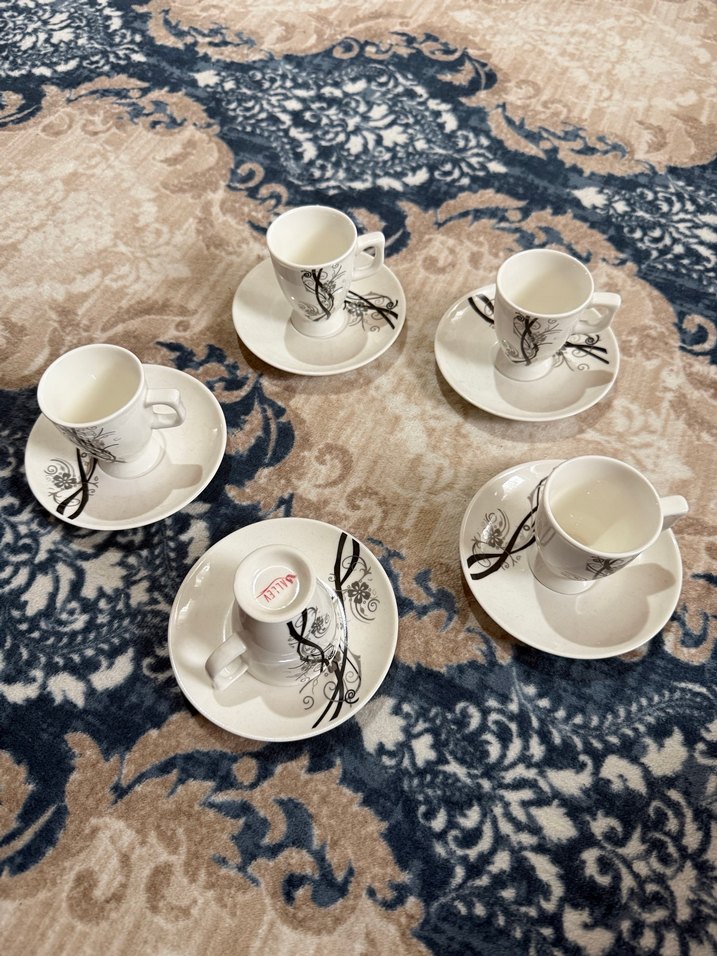 Beyaz ve gri desenli 5'li kahve fincanı seti - Görsel 3