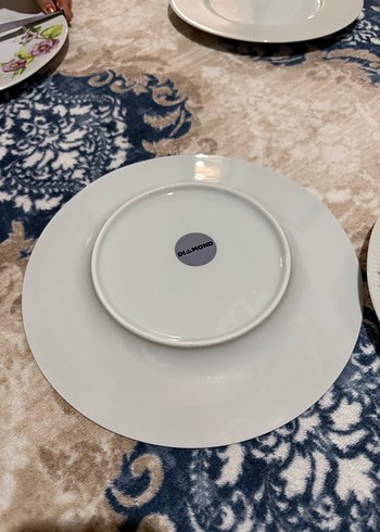 Çiçek Desenli Beyaz Porselen Tabak Seti - Görsel 3