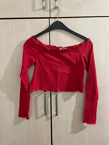Kırmızı Crop