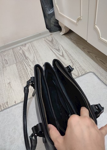 Beden siyah Renk Siyah Deri Tokalı Kadın Çanta