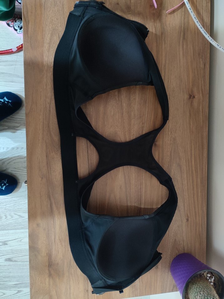 Önden Fermuarlı Siyah Spor Sütyeni - Görsel 3