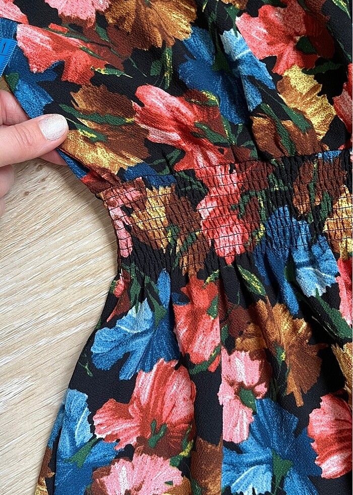 Çiçekli elbise - Görsel 2