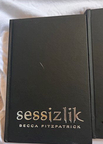  Becca Fitzpatrick Üçlemesi: Final, Essizlik, Çığlık