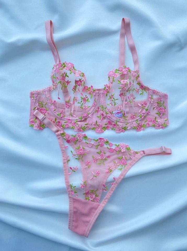 Pembe Nakışlı Büstiyer Takım - Görsel 2