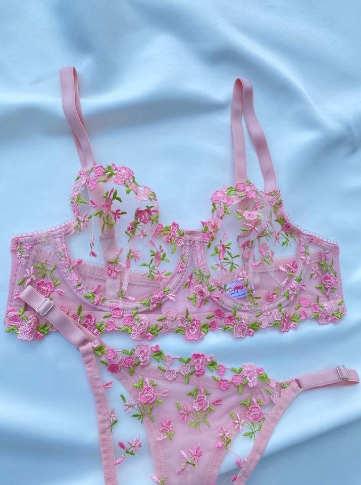 Pembe Nakışlı Büstiyer Takım - Görsel 5