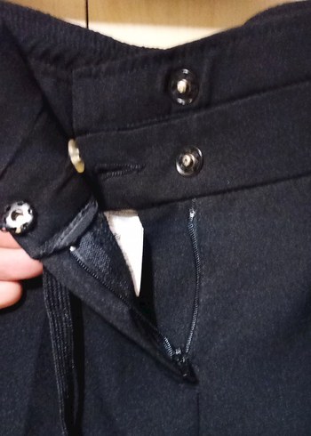 Kadın Siyah Kemerli Kumaş Pantolon - Görsel 2