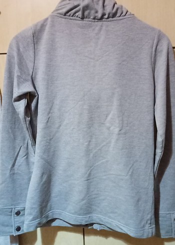 Gri Kapüşonlu Düğmeli swift - Görsel 4