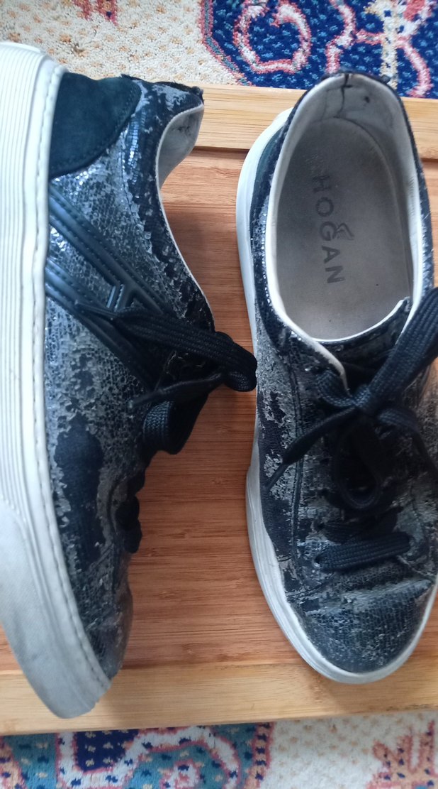 Kadın Gri Yılan Desenli Bağcıklı Spor Ayakkabı - Görsel 4