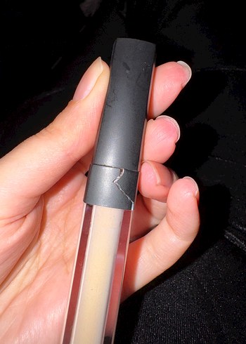  Beden NARS Parlak Bej Kapatıcı ve Aydınlatıcı
