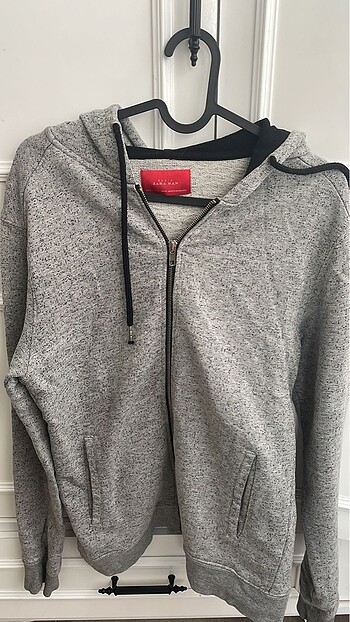 ZARA MAN HIRKA