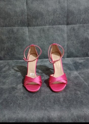 37 Beden Kadın Pembe Stiletto Topuklu Gece Ayakkabısı