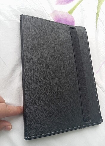 Tablet kılıfı