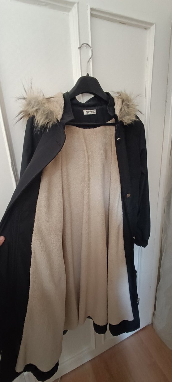 Siyah Kürklü Kadın Uzun Parka - Görsel 5