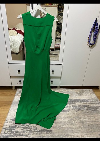 Mango Asimetrik Yeşil V Yakalı Uzun Yırtmaçlı Drapeli Elbise - Görsel 8