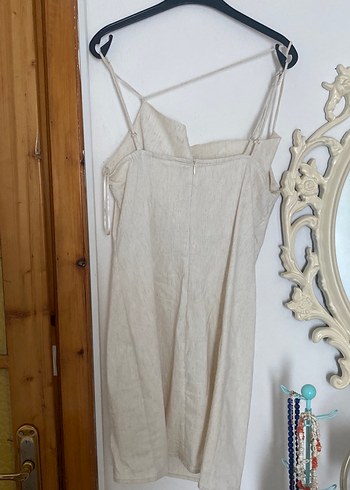 Stradivarius Bej Drapeli mini yırtmaçlı Kısa Elbise - Görsel 7