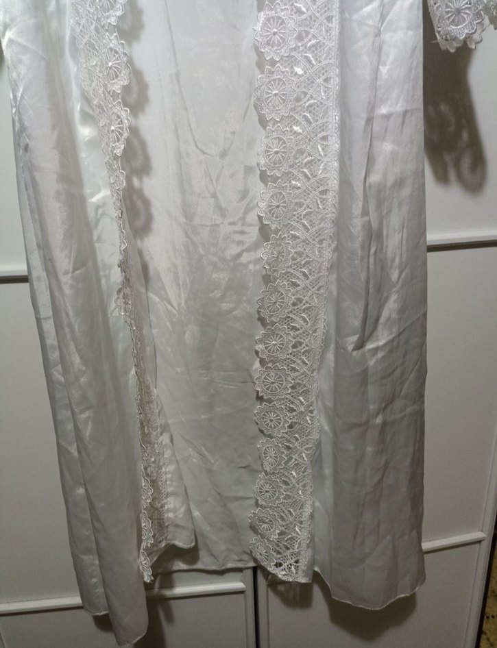 Nakışlı Uzun Beyaz Vintage Kadın Sabahlık - Görsel 3
