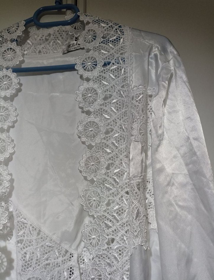 Nakışlı Uzun Beyaz Vintage Kadın Sabahlık - Görsel 5