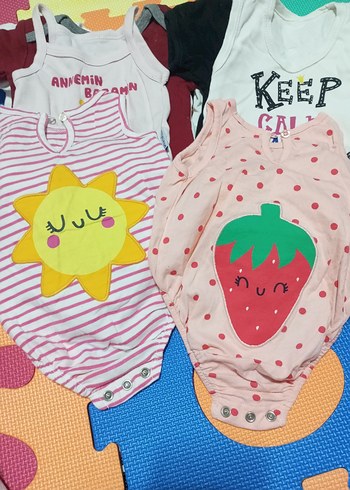 Düğmeli Beyaz Bebek Kolsuz Body - Görsel 5