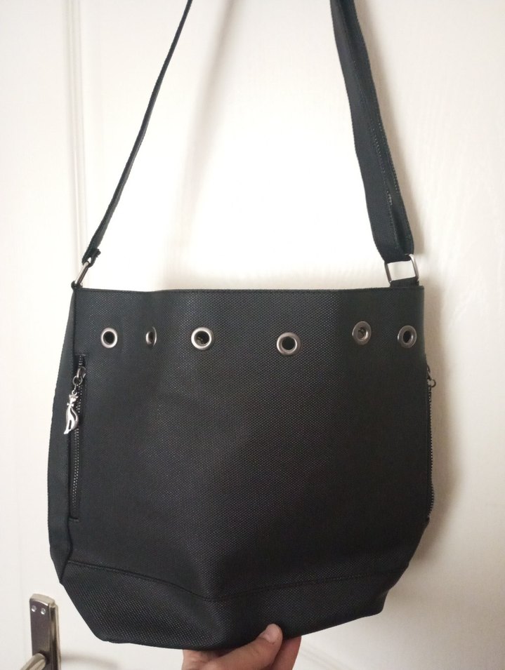 Tokalı Siyah Minimalist Kadın Çantası - Görsel 2