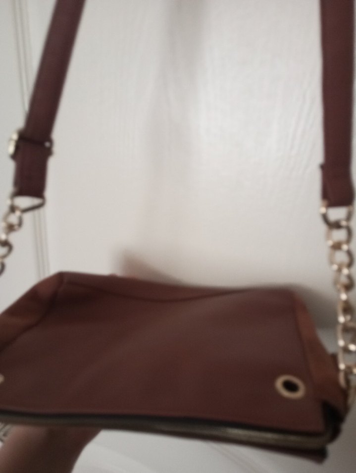 Zincir Detaylı Kahverengi Deri Kadın Çanta - Görsel 3