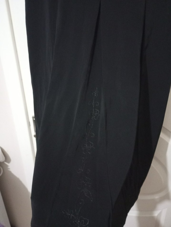 Kadın Siyah Piliseli Midi Etek - Görsel 4