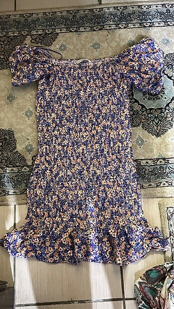çiçekli mini elbise yazlık