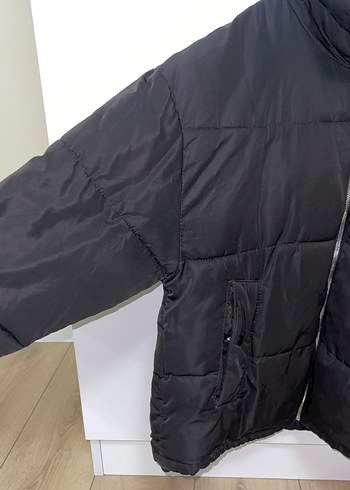 Siyah Fermuarlı Kadın Kışlık Mont - Görsel 2