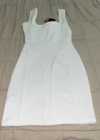 Beyaz kareYaka Kadın Elbise - Görsel 4