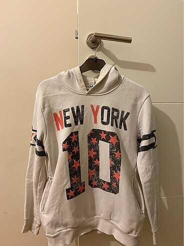 Beyaz sweatshirt