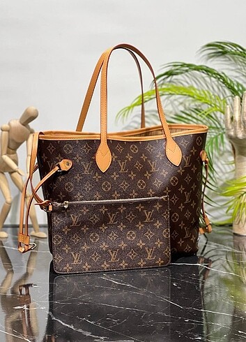  Beden LOUIS VUITTON çanta