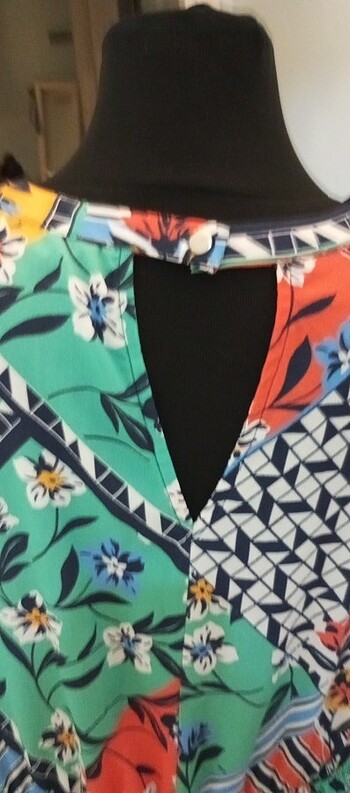 xl Beden kırmızı Renk M&Co marka elbise