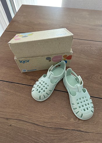 26 Beden Igor Tobby Bebek Yeşil Sandalet