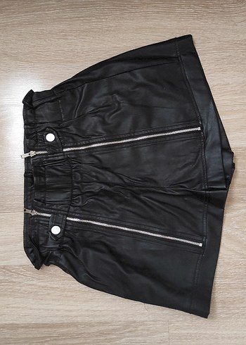 Deri Siyah Mini Şort - Görsel 2