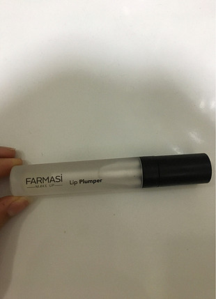 Farmasi lip plumper