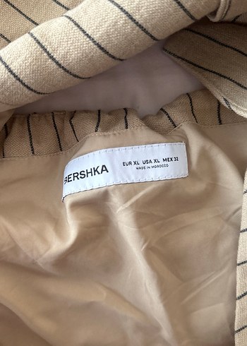 Bershka Keten Kumaşlı Düğmeli Bej Kadın Yelek