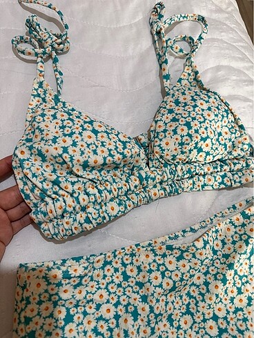 Diğer Dagi çiçekli bikini takımı